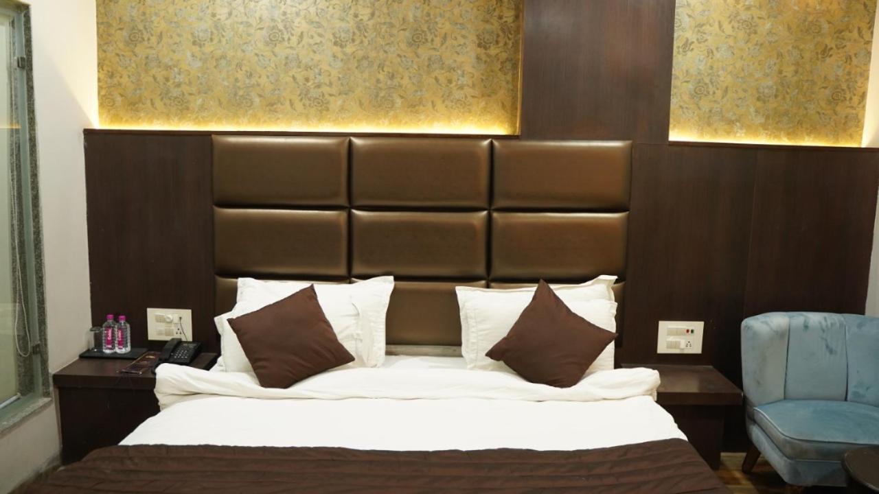 Raas Mahal-Hotel In Jaipur Near Tourist Places Kültér fotó